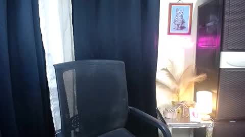 Kyla online show from 10/25/25, 02:08