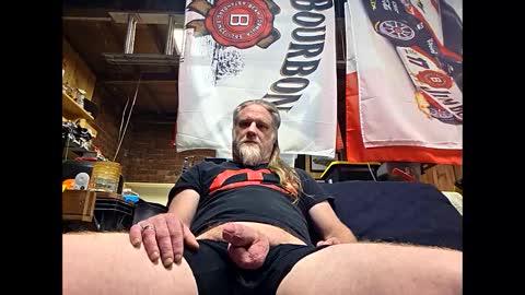 Snapshot of oddballa chatting on 11/09/25, 07:39 oddballa online show from 11/09/25, 07:39