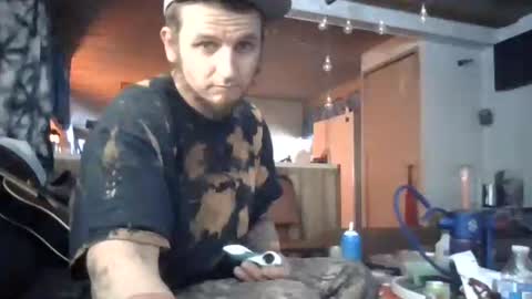 oddjuggla online show from 11/25/25, 09:04