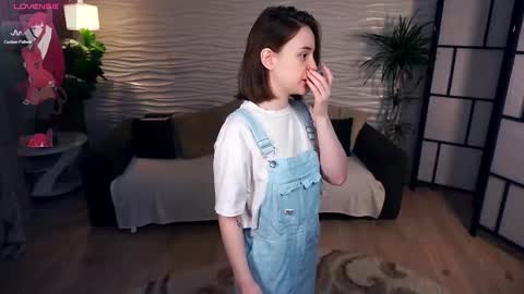 Snapshot of odellabowman chatting on 02/28/25, 08:20 Night Odella Bowman Julia online show from 02/28/25, 08:20