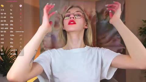 Snapshot of odelyncure chatting on 02/06/26, 11:02 Lynna online show from 02/06/26, 11:02