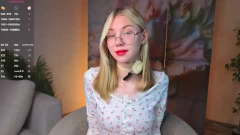 Snapshot of odelyncure chatting on 02/11/26, 11:15 Lynna online show from 02/11/26, 11:15