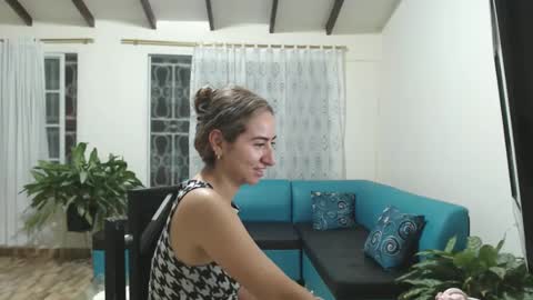 Val online show from 12/28/24, 12:36