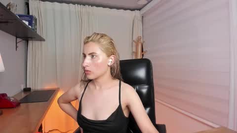 Ana  online show from 02/16/26, 10:33