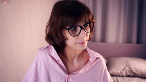 Thea online show from 11/18/25, 06:12