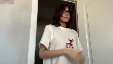 Thea online show from 05/01/26, 04:39