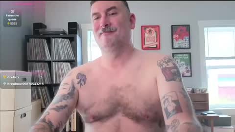 Snapshot of office_dad chatting on 05/06/26, 05:51 Office Dad online show from 05/06/26, 05:51