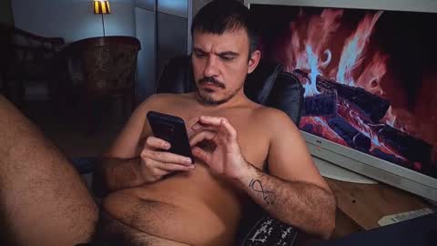 officeman7 online show from 01/12/25, 08:47