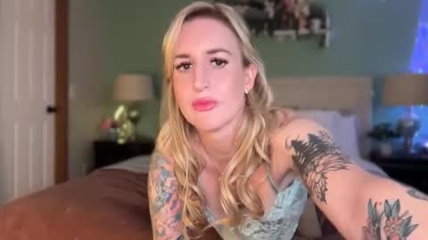 Snapshot of officiallyonlytams chatting on 03/07/26, 03:25 Tams online show from 03/07/26, 03:25