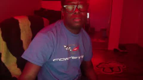 Snapshot of officialmoneyxxx chatting on 12/16/24, 01:22 Money online show from 12/16/24, 01:22