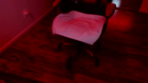 Snapshot of officialmoneyxxx chatting on 01/07/26, 06:27 Money online show from 01/07/26, 06:27