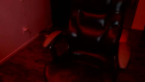 Snapshot of officialmoneyxxx chatting on 02/07/26, 09:57 Money online show from 02/07/26, 09:57