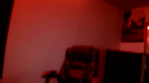 Snapshot of officialmoneyxxx chatting on 02/24/26, 02:42 Money online show from 02/24/26, 02:42