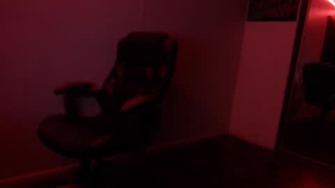 Snapshot of officialmoneyxxx chatting on 03/16/26, 11:25 Money online show from 03/16/26, 11:25