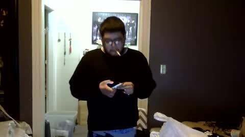 Snapshot of oflores77 chatting on 05/02/26, 07:02 oscar flores online show from 05/02/26, 07:02