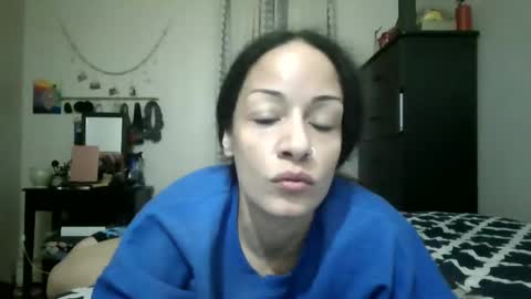 Snapshot of oglitcouple chatting on 12/28/24, 10:13 Lit en Cama online show from 12/28/24, 10:13