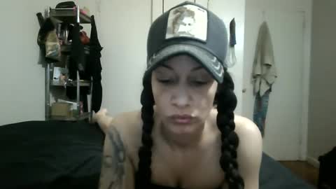 Snapshot of oglitcouple chatting on 09/11/25, 08:53 Lit en Cama online show from 09/11/25, 08:53