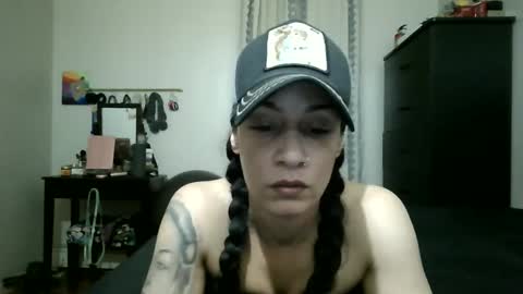 Lit en Cama online show from 11/17/25, 05:02