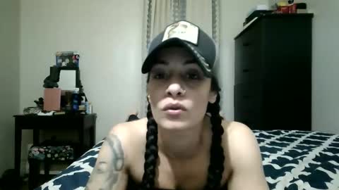 Lit en Cama online show from 12/21/25, 06:42