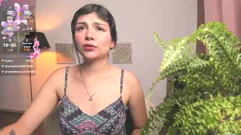Snapshot of oh__holly chatting on 04/18/26, 01:20 Holly online show from 04/18/26, 01:20