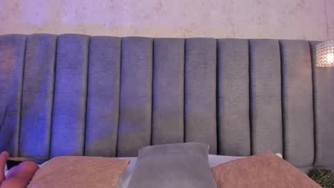 Holly online show from 02/06/25, 07:51