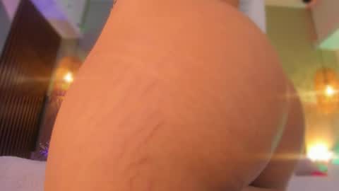 Holly online show from 09/30/25, 11:48