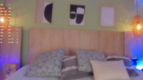 Holly online show from 10/03/25, 11:51