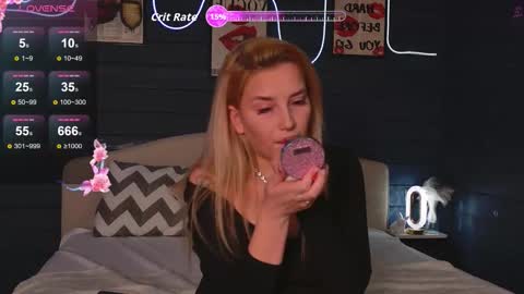 oh_my_julia online show from 10/31/25, 02:18