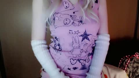 Milly online show from 04/25/26, 05:54