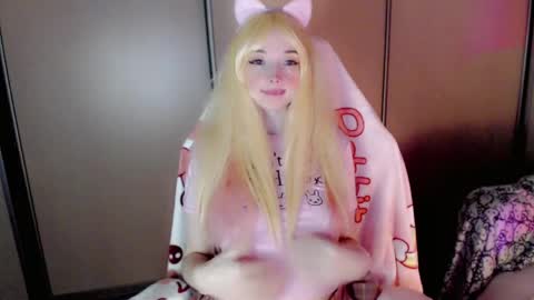 Snapshot of oh_pichuu chatting on 06/01/26, 12:01 Milly online show from 06/01/26, 12:01