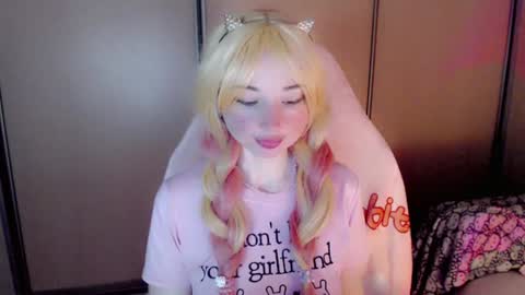 Snapshot of oh_pichuu chatting on 06/15/26, 03:31 Milly online show from 06/15/26, 03:31