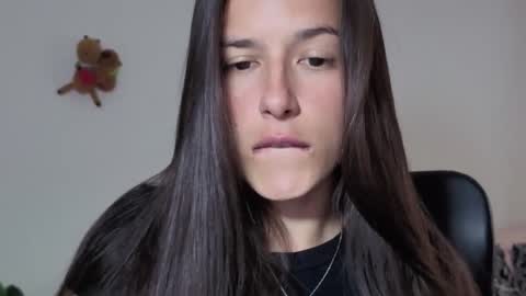 Snapshot of ohanna_ chatting on 02/06/26, 09:51 ohanna_ online show from 02/06/26, 09:51