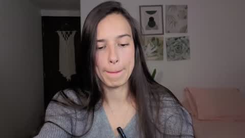 Snapshot of ohanna_ chatting on 03/03/26, 11:43 ohanna_ online show from 03/03/26, 11:43