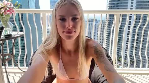 Kelly online show from 03/08/25, 07:31