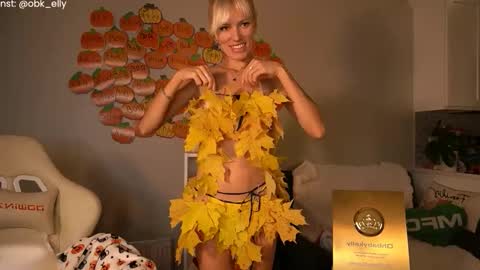 Kelly online show from 10/31/25, 11:17