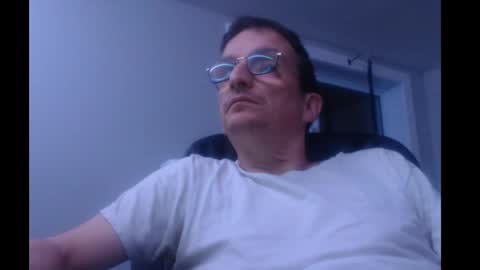 Snapshot of ohbitt chatting on 01/02/25, 05:46 ohbitt online show from 01/02/25, 05:46