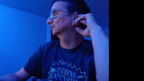 Snapshot of ohbitt chatting on 09/13/25, 03:17 ohbitt online show from 09/13/25, 03:17