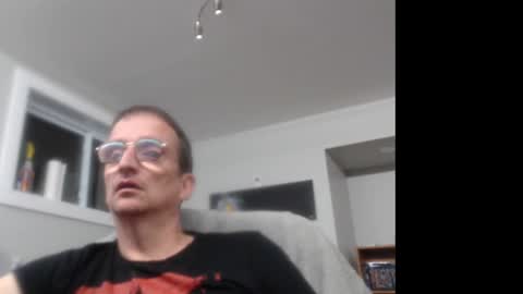 Snapshot of ohbitt chatting on 09/17/25, 03:30 ohbitt online show from 09/17/25, 03:30