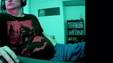 Snapshot of ohbitt chatting on 01/12/26, 04:18 ohbitt online show from 01/12/26, 04:18