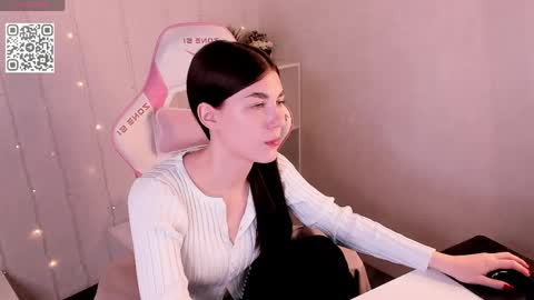 Snapshot of ohh_my_vens chatting on 04/21/26, 12:12 KAYA. online Tu We Th Fr Sa 0100AM - 0800AM Time zone of Germany Munich online show from 04/21/26, 12:12