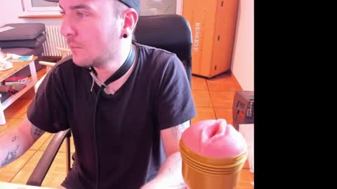 Chris online show from 05/19/26, 03:29