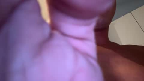 Snapshot of ohja87 chatting on 01/05/25, 07:17 ohja87 online show from 01/05/25, 07:17