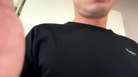 Snapshot of ohja87 chatting on 11/01/25, 11:01 ohja87 online show from 11/01/25, 11:01