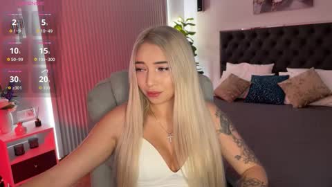 Emma online show from 09/22/25, 01:07