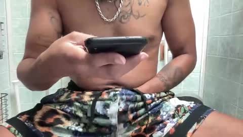 Snapshot of ohmygoddaddy chatting on 10/05/25, 01:59 ohmygoddaddy online show from 10/05/25, 01:59