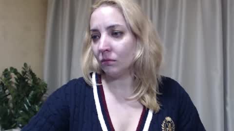 Mari online show from 03/01/26, 01:02
