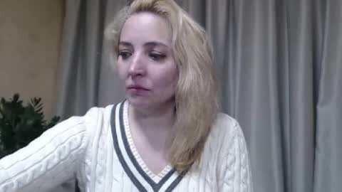 Mari online show from 04/29/26, 05:30