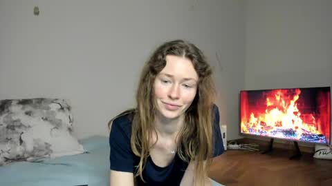 Snapshot of oksanafedorova chatting on 05/09/26, 09:20 Welcome to my fans page online show from 05/09/26, 09:20