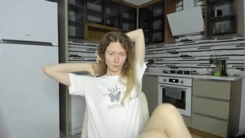 Snapshot of oksanafedorova chatting on 06/13/26, 08:07 Welcome to my fans page online show from 06/13/26, 08:07