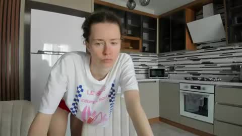 Snapshot of oksanafedorova chatting on 06/25/26, 12:09 Welcome to my fans page online show from 06/25/26, 12:09
